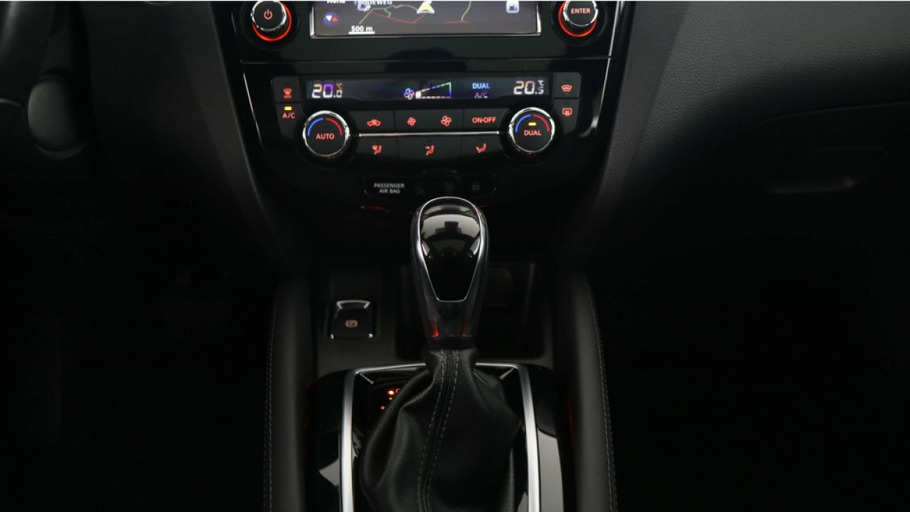 Nissan QASHQAI 1.2 Tekna +