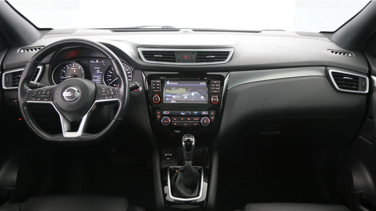Nissan QASHQAI 1.2 Tekna +