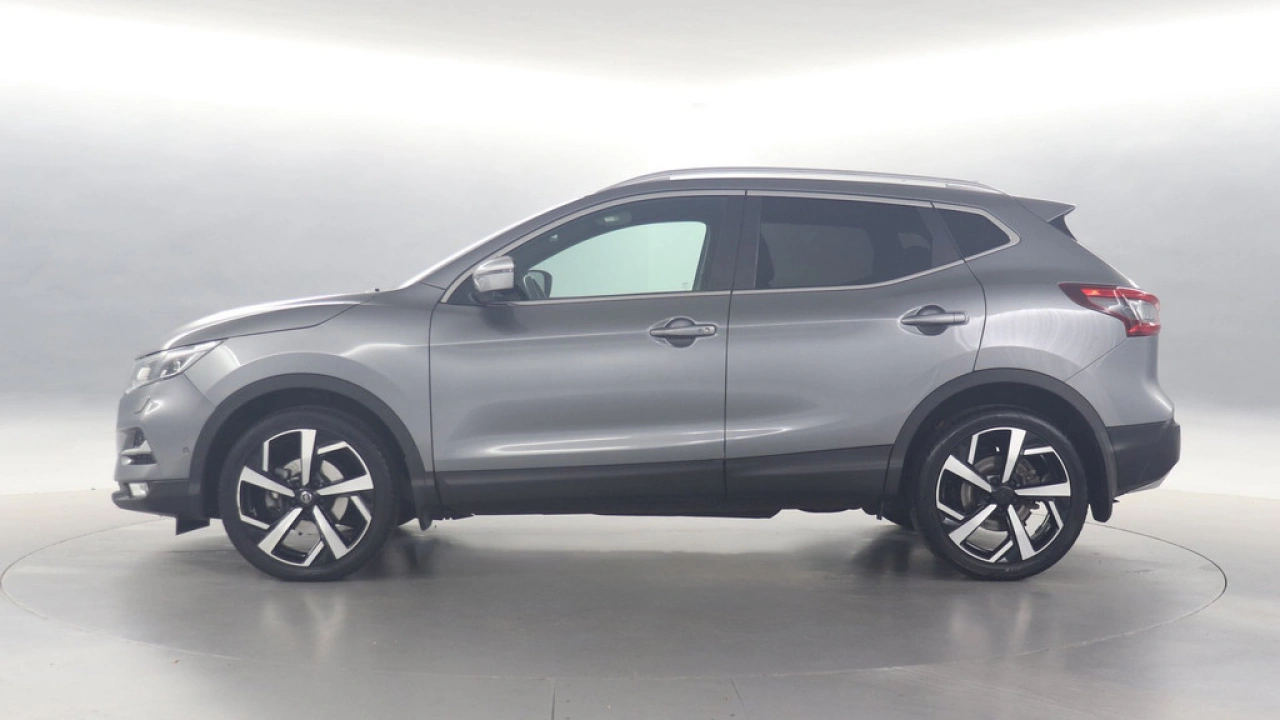 Nissan QASHQAI 1.2 Tekna +