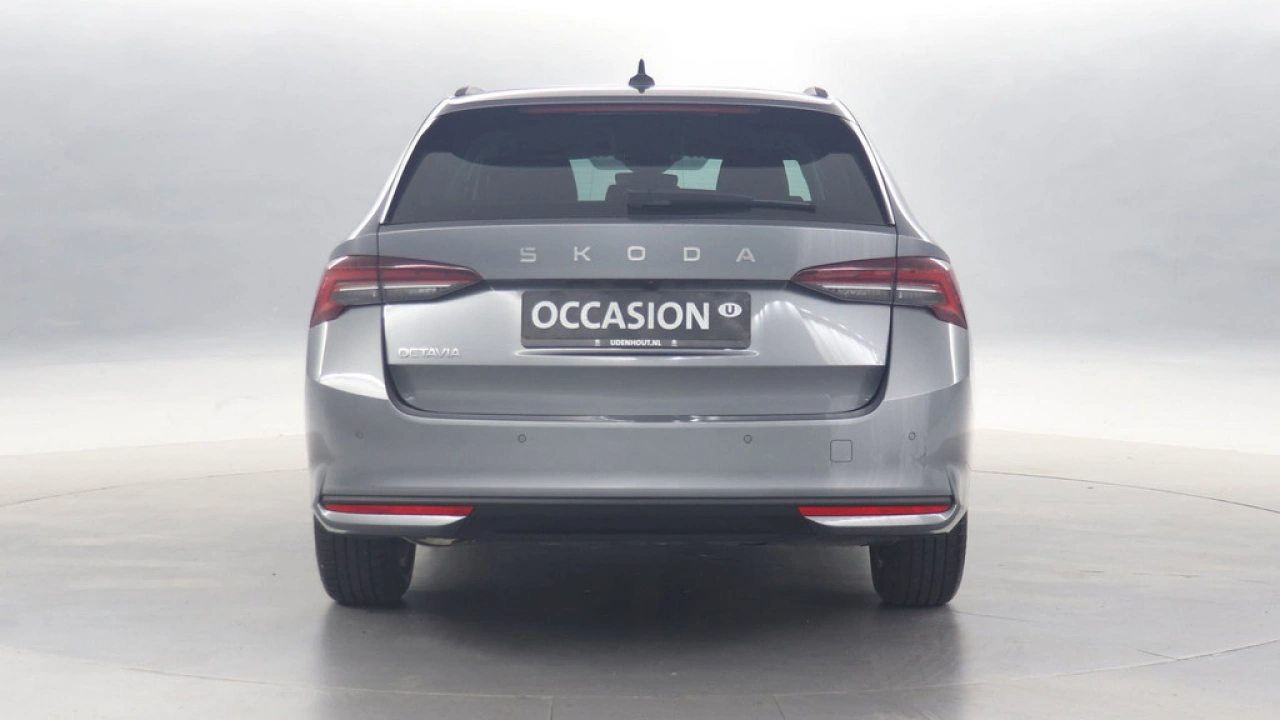 Škoda Octavia Combi 1.5 TSI 115pk MHEV Business Edition DSG