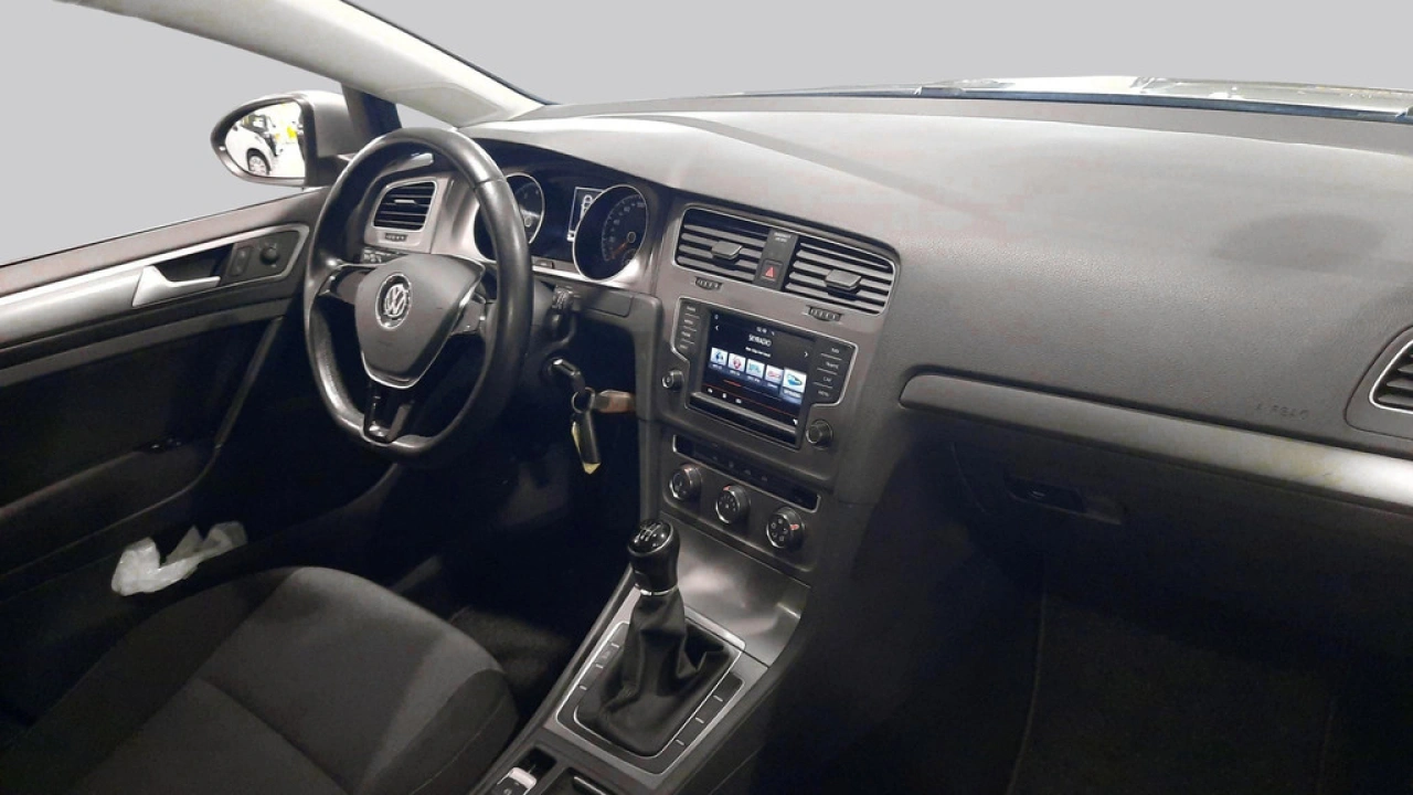 Volkswagen GOLF Variant 1.0 TSI 115pk | Executive | Navigatie | Alarm | Cruise Control |