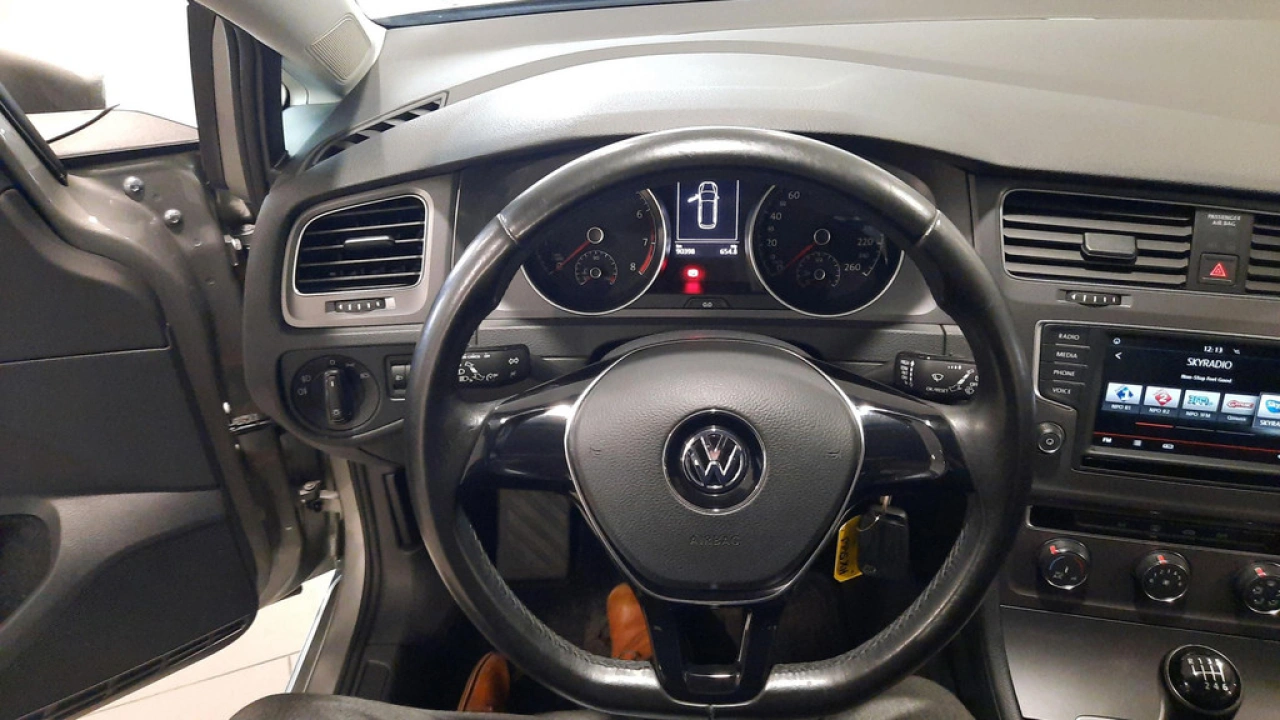 Volkswagen GOLF Variant 1.0 TSI 115pk | Executive | Navigatie | Alarm | Cruise Control |