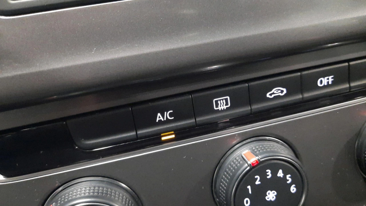 Volkswagen GOLF Variant 1.0 TSI 115pk | Executive | Navigatie | Alarm | Cruise Control |