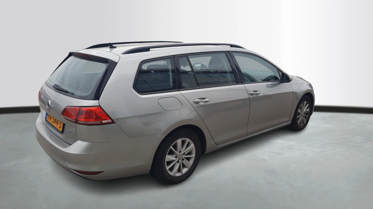 Volkswagen GOLF Variant 1.0 TSI 115pk | Executive | Navigatie | Alarm | Cruise Control |