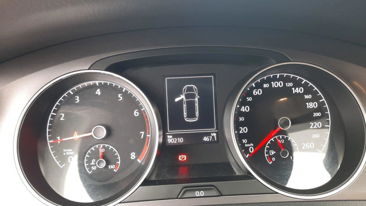 Volkswagen GOLF Variant 1.0 TSI 115pk | Executive | Navigatie | Alarm | Cruise Control |