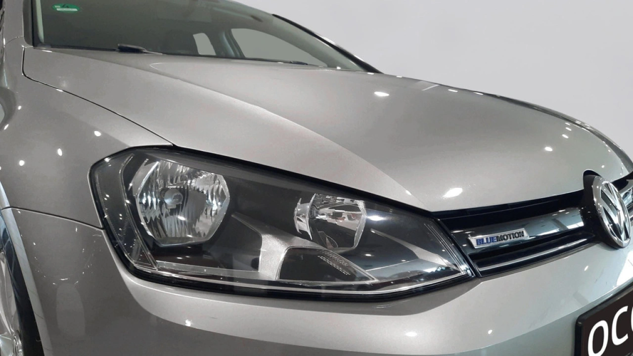 Volkswagen GOLF Variant 1.0 TSI 115pk | Executive | Navigatie | Alarm | Cruise Control |