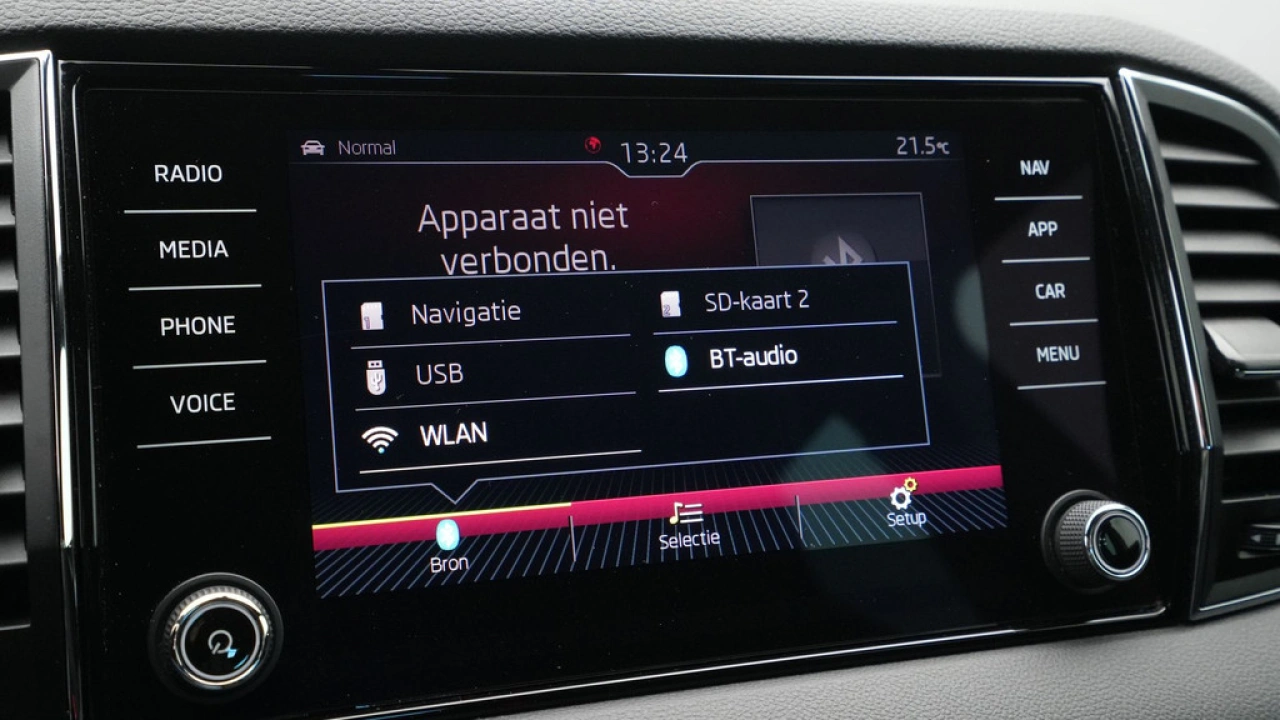 Škoda Karoq 1.5 TSI ACT 150pk Sportline Business