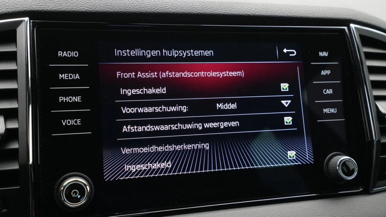 Škoda Karoq 1.5 TSI ACT 150pk Sportline Business