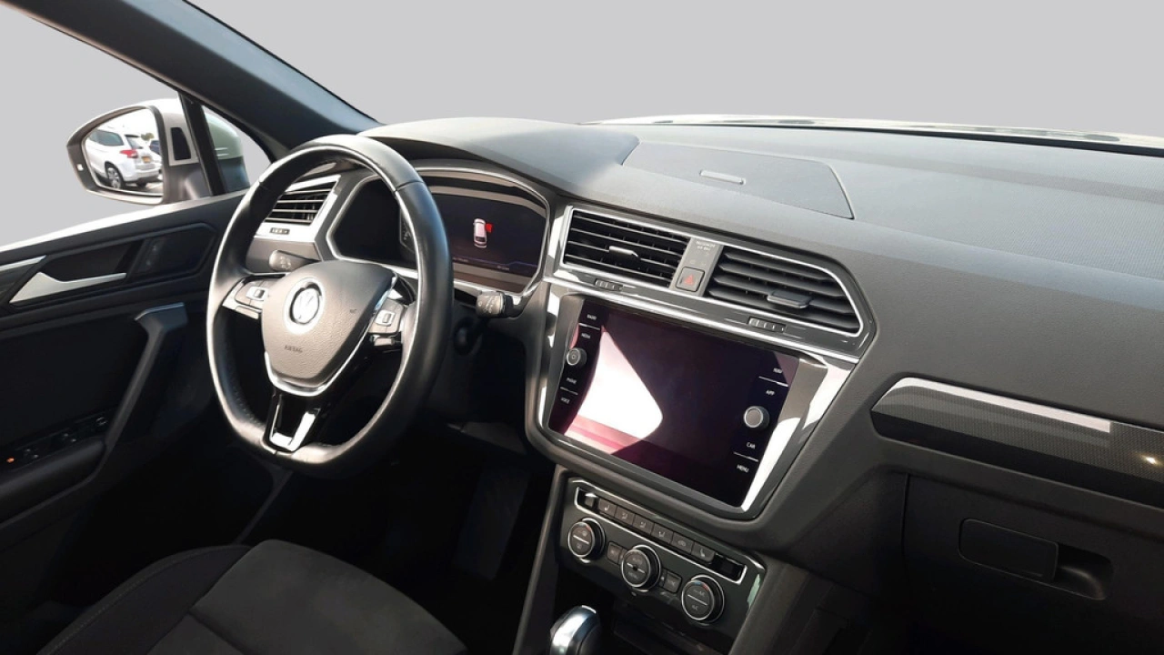 Volkswagen Tiguan 1.5 TSI 150pk Automaat Highline Business R Advance