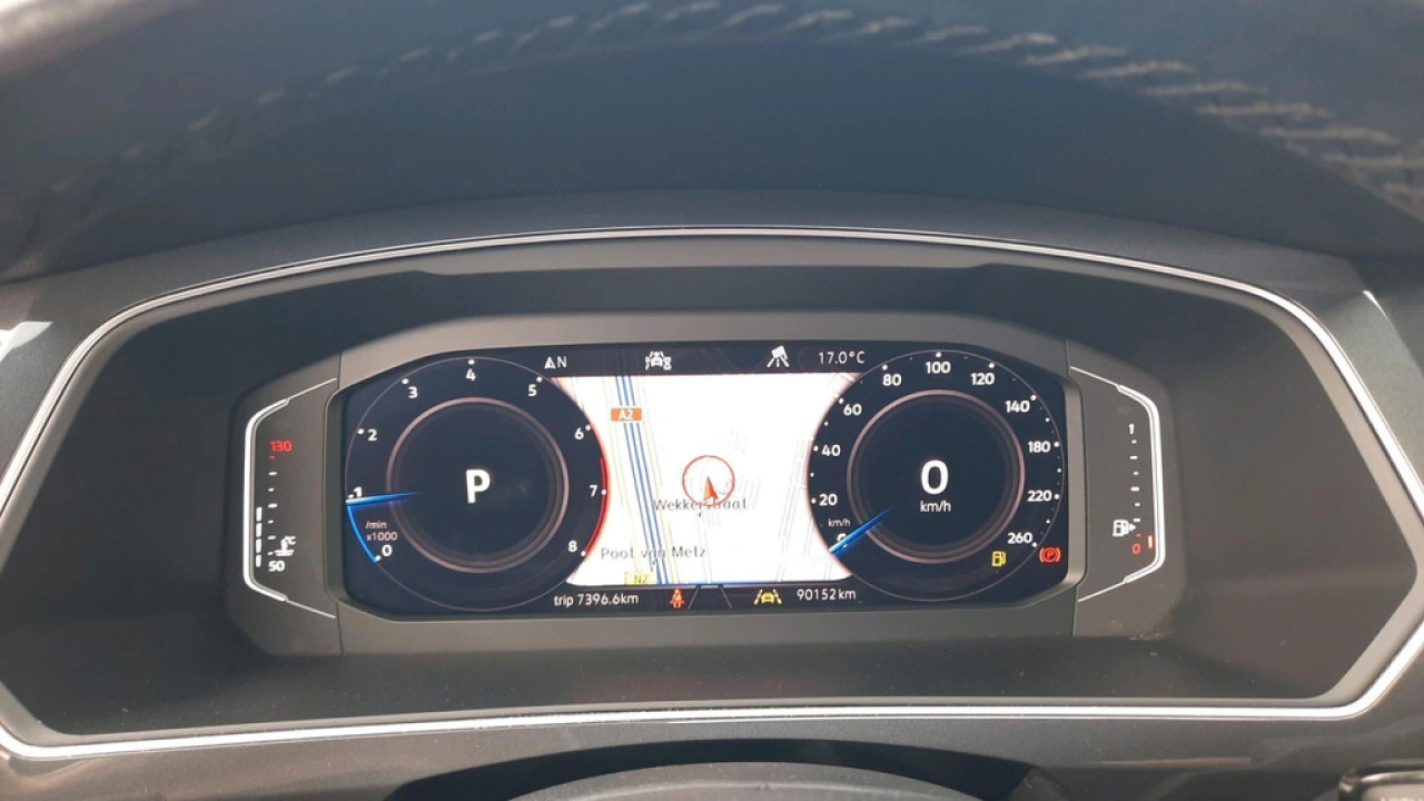 Volkswagen Tiguan 1.5 TSI 150pk Automaat Highline Business R Advance