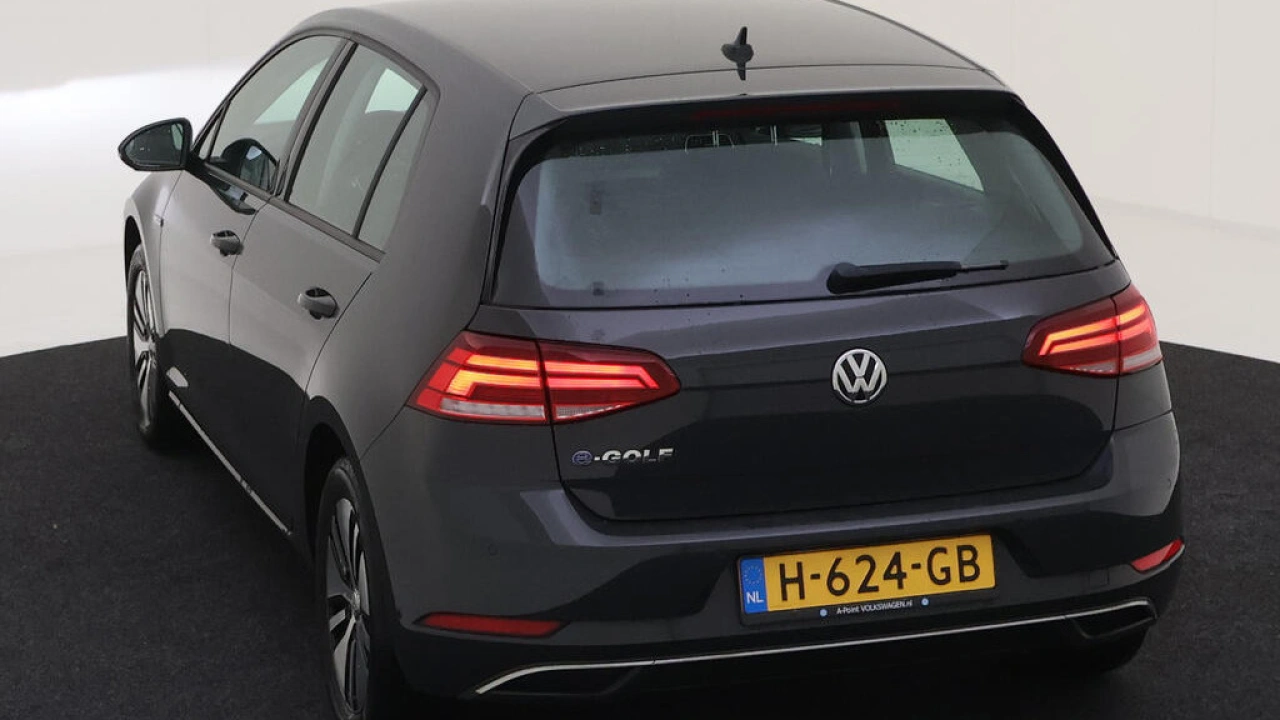 Volkswagen e-Golf 36kW / 136pk E-DITION