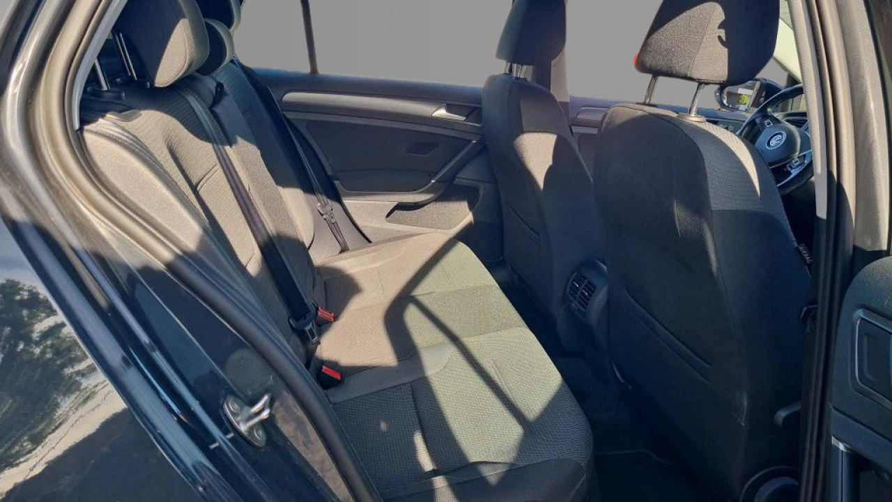 Volkswagen e-Golf 36kW / 136pk E-DITION