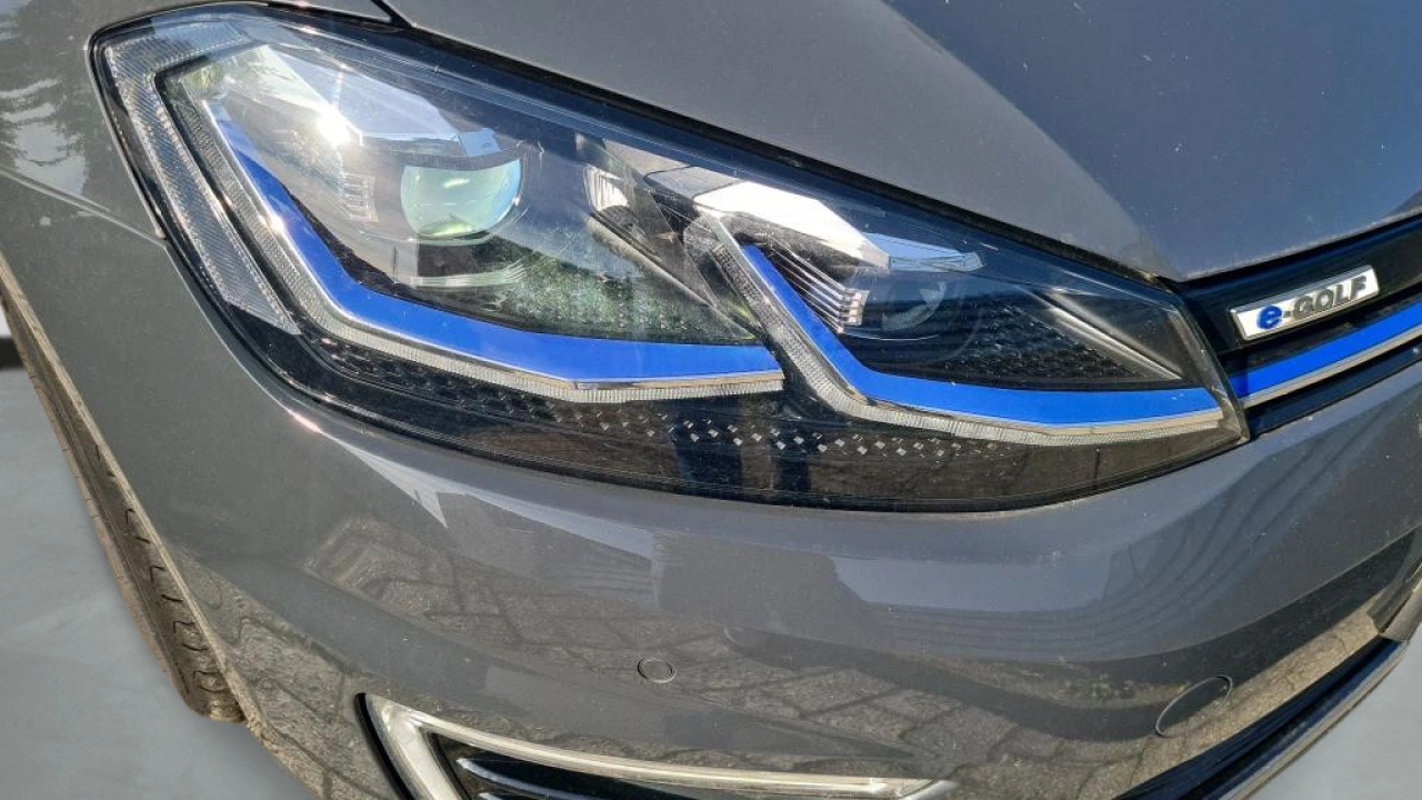Volkswagen e-Golf 36kW / 136pk E-DITION