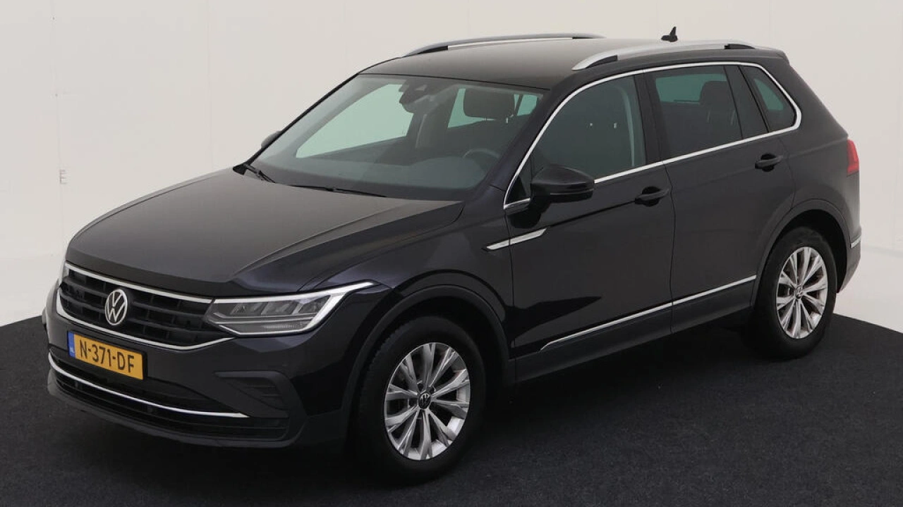 Volkswagen Tiguan 1.5 TSI Life Business | Trekhaak | Navigatie | Binnenkort beschikbaar