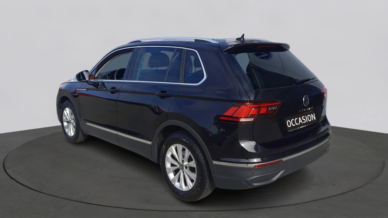 Volkswagen Tiguan 1.5 TSI Automaat Life Business | Trekhaak | Navigatie |