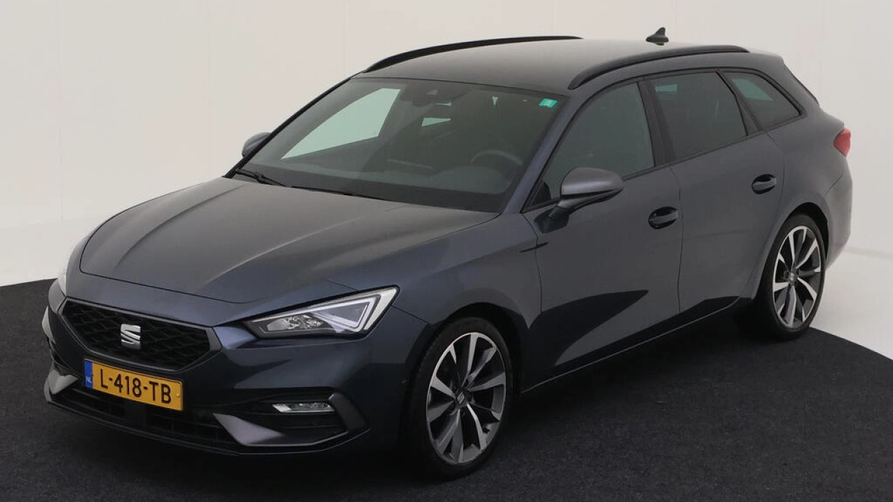 SEAT Leon Sportstourer 1.5 eTSI FR Business Intense
