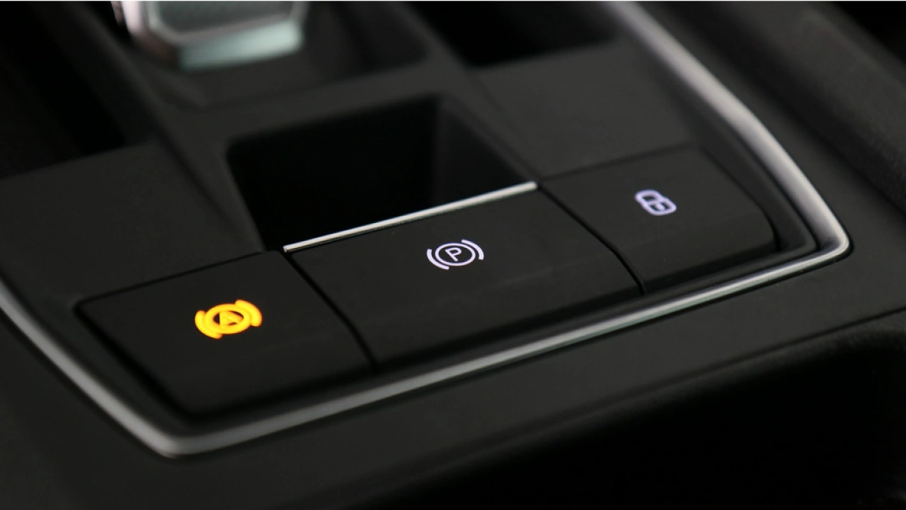 SEAT Leon Sportstourer 1.5 eTSI FR Business Intense