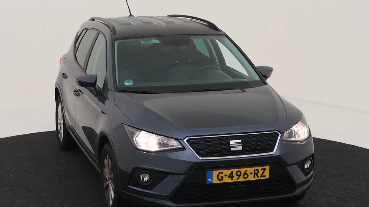SEAT Arona 1.0 TSI 96pk Style Business Intense