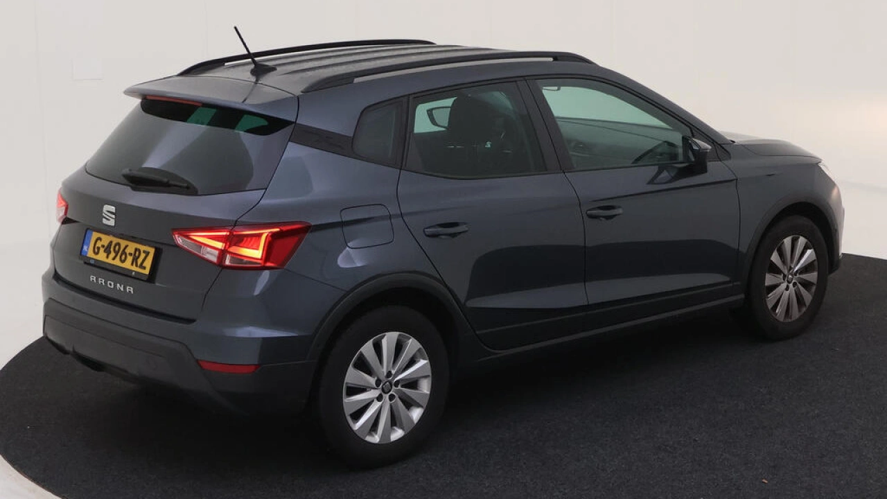 SEAT Arona 1.0 TSI 96pk Style Business Intense