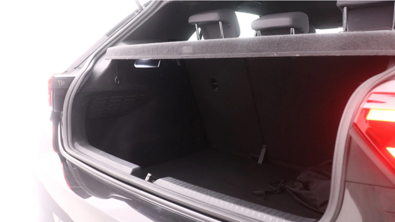 Volkswagen ID.3 Life 58 kWh 204pk Navigatie