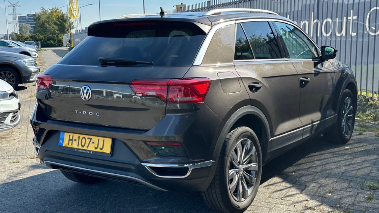 Volkswagen T-Roc 1.5 TSI 150pk DSG Style Navigatie camera