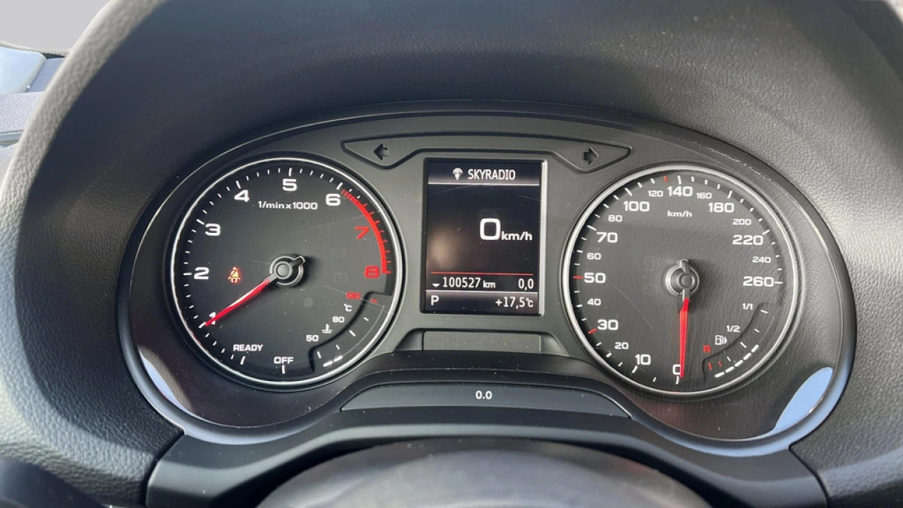 Audi Q2 30 TFSI 116PK #limited / Trekhaak / PDC V+A / 18''