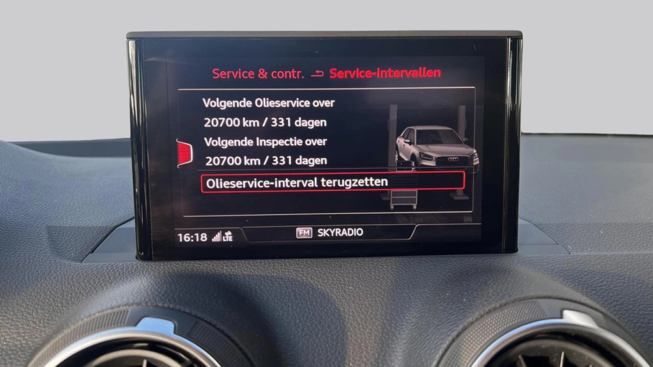 Audi Q2 30 TFSI 116PK #limited / Trekhaak / PDC V+A / 18''