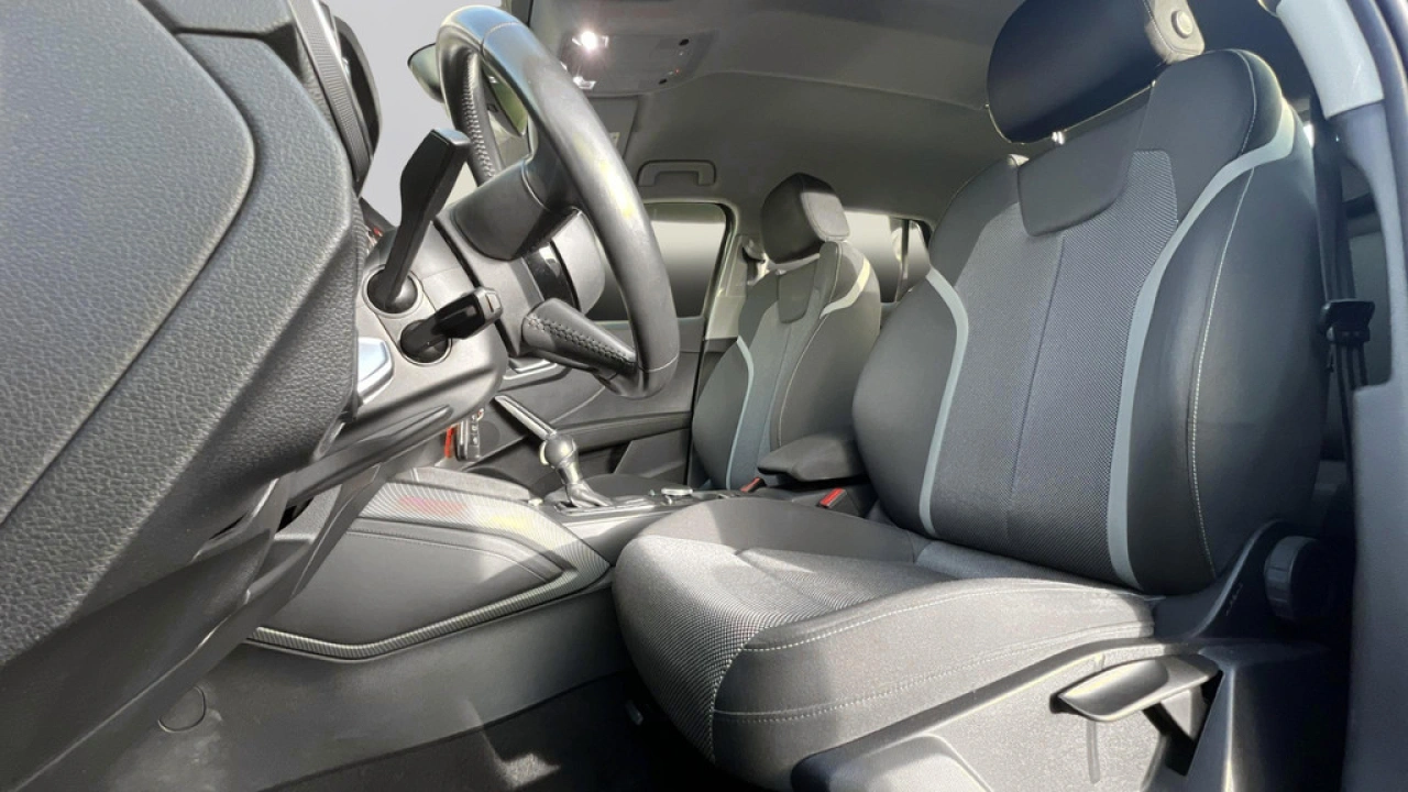 Audi Q2 30 TFSI 116PK #limited / Trekhaak / PDC V+A / 18''