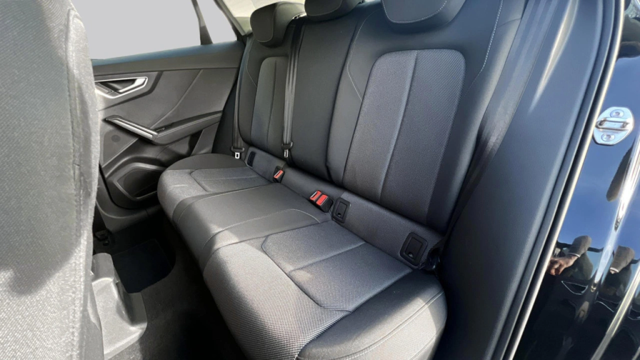 Audi Q2 30 TFSI 116PK #limited / Trekhaak / PDC V+A / 18''