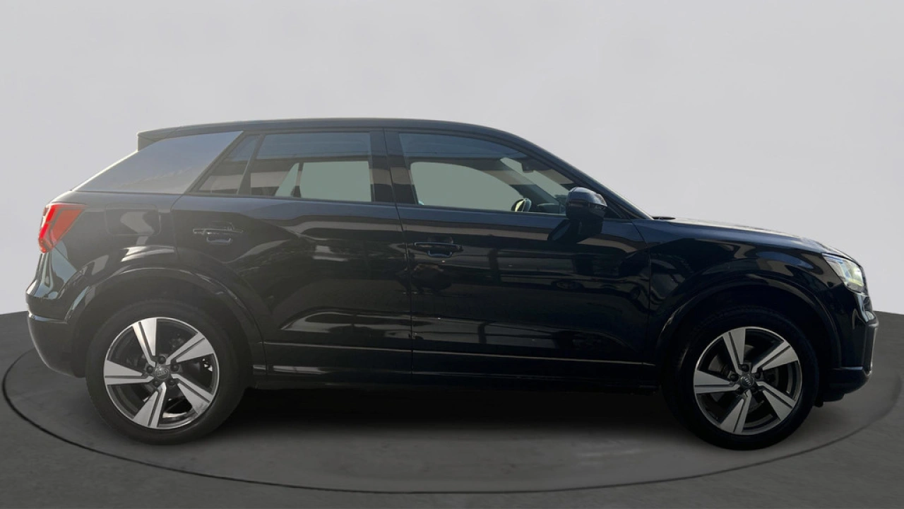 Audi Q2 30 TFSI 116PK #limited / Trekhaak / PDC V+A / 18''