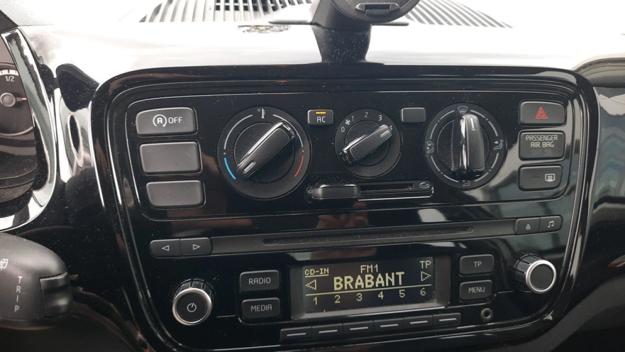 Volkswagen up! 1.0 move up! | Airco | Cruise Control | Parkeersensoren