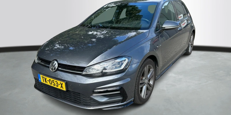 Volkswagen Golf 1.0 TSI 110pk Highline Business R