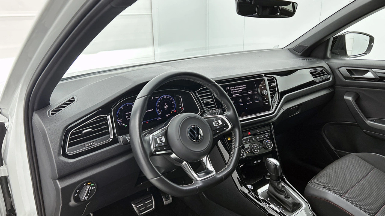 Volkswagen T-Roc 1.5 TSI 150pk Automaat Sport Black Style