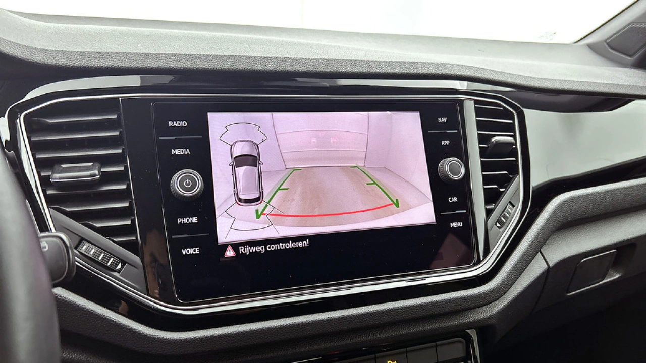 Volkswagen T-Roc 1.5 TSI 150pk Automaat Sport Black Style