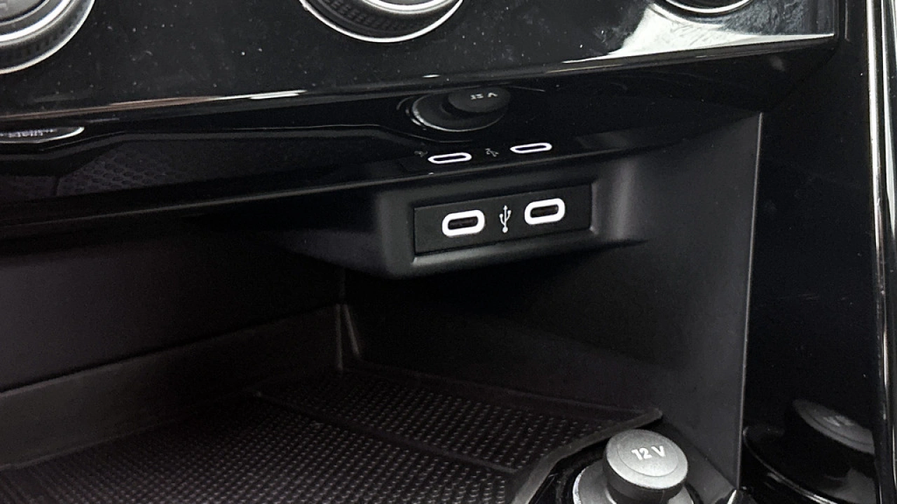 Volkswagen T-Roc 1.5 TSI 150pk Automaat Sport Black Style