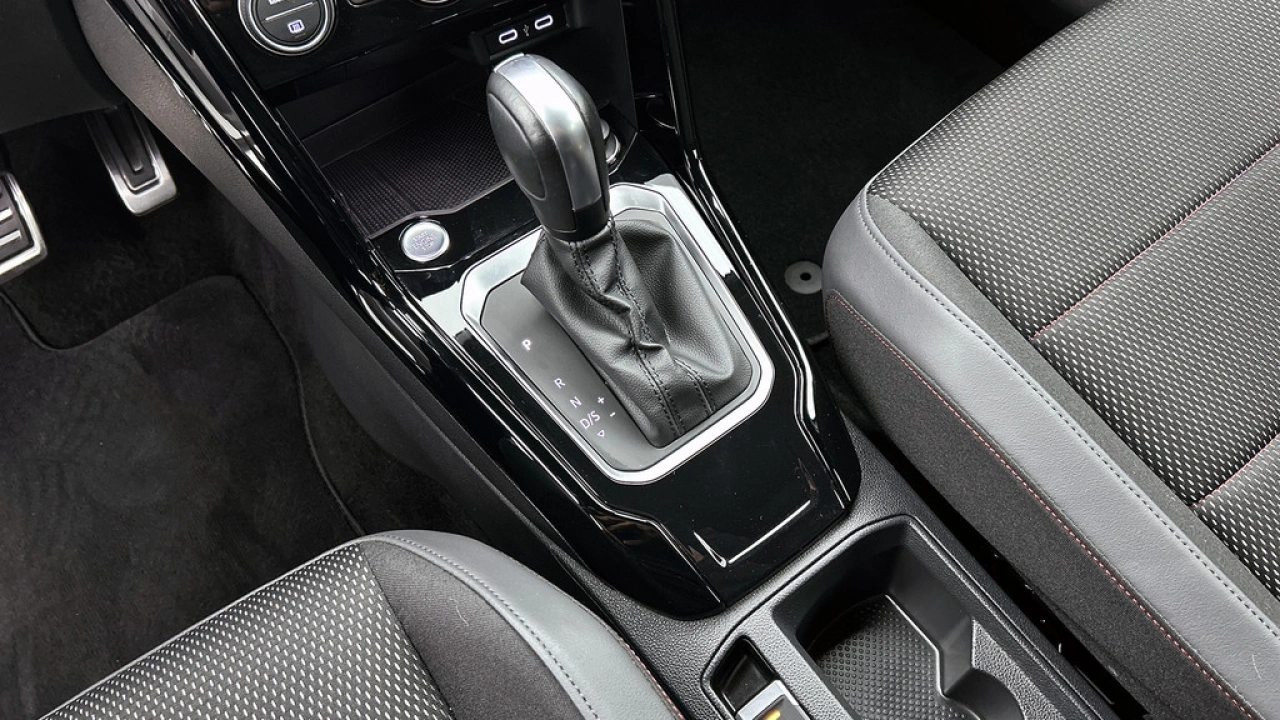 Volkswagen T-Roc 1.5 TSI 150pk Automaat Sport Black Style