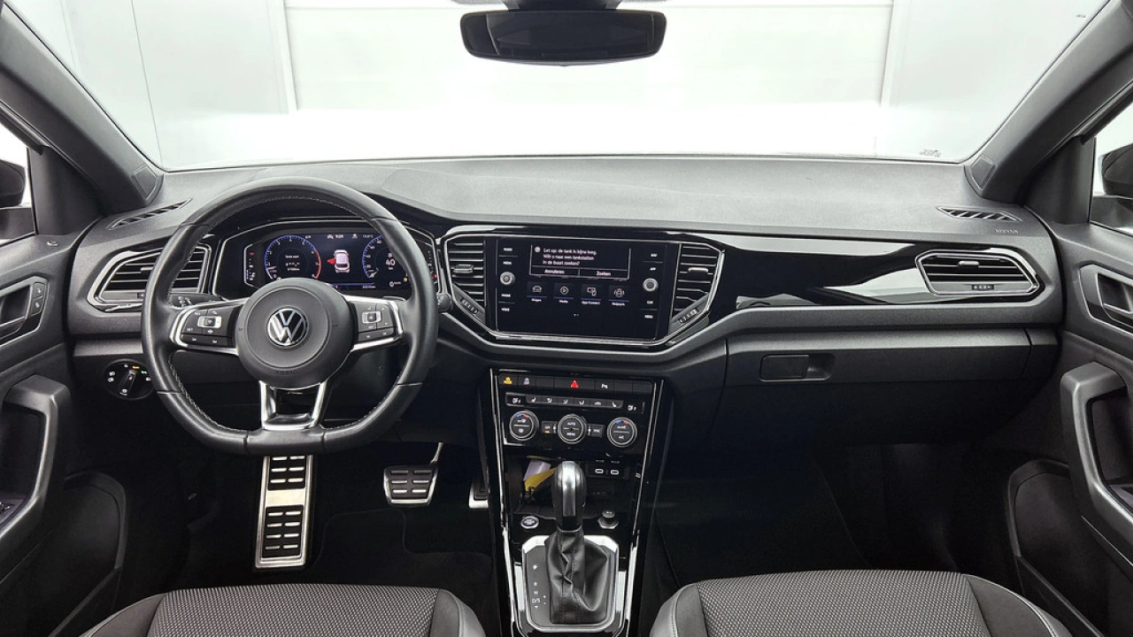 Volkswagen T-Roc 1.5 TSI 150pk Automaat Sport Black Style