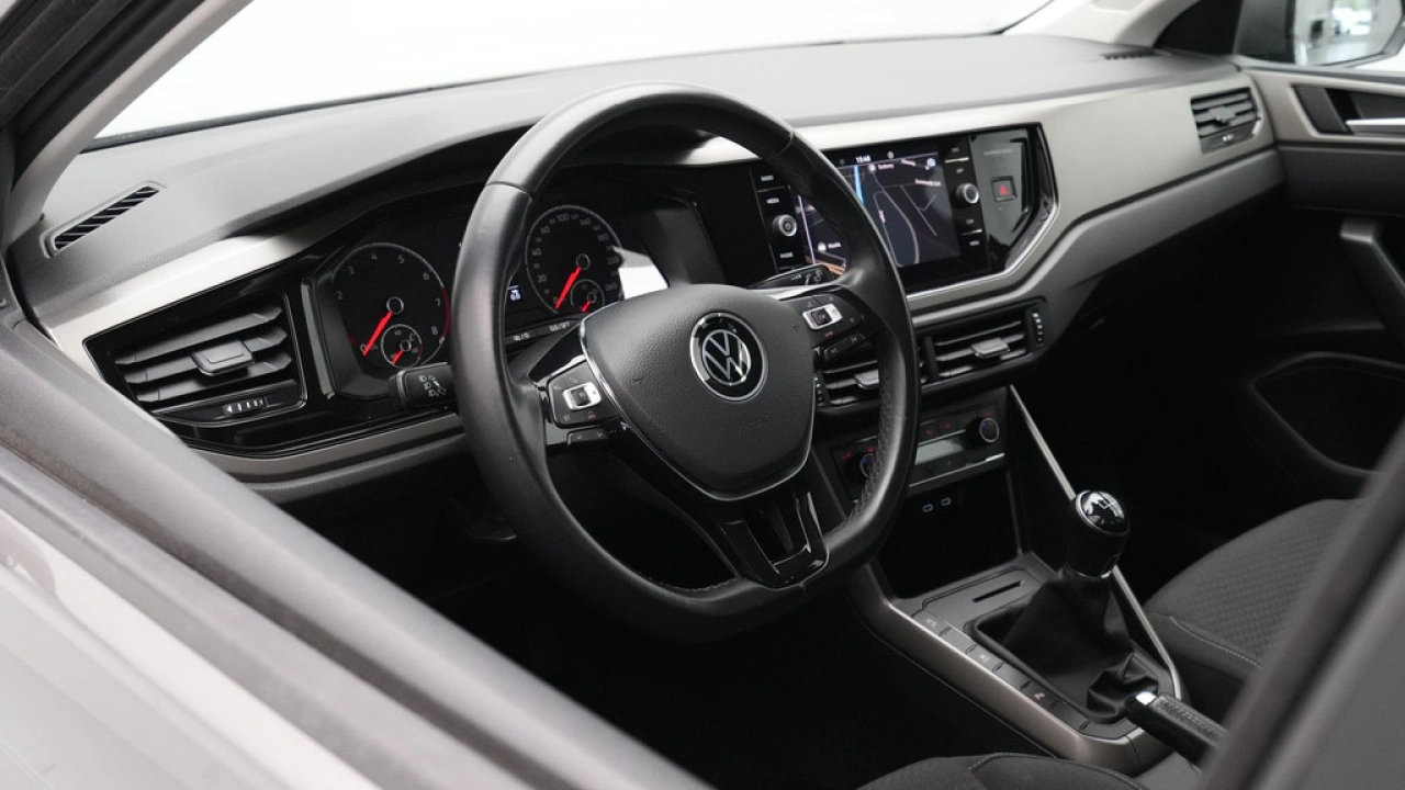 Volkswagen Polo 1.0 TSI Comfortline Business