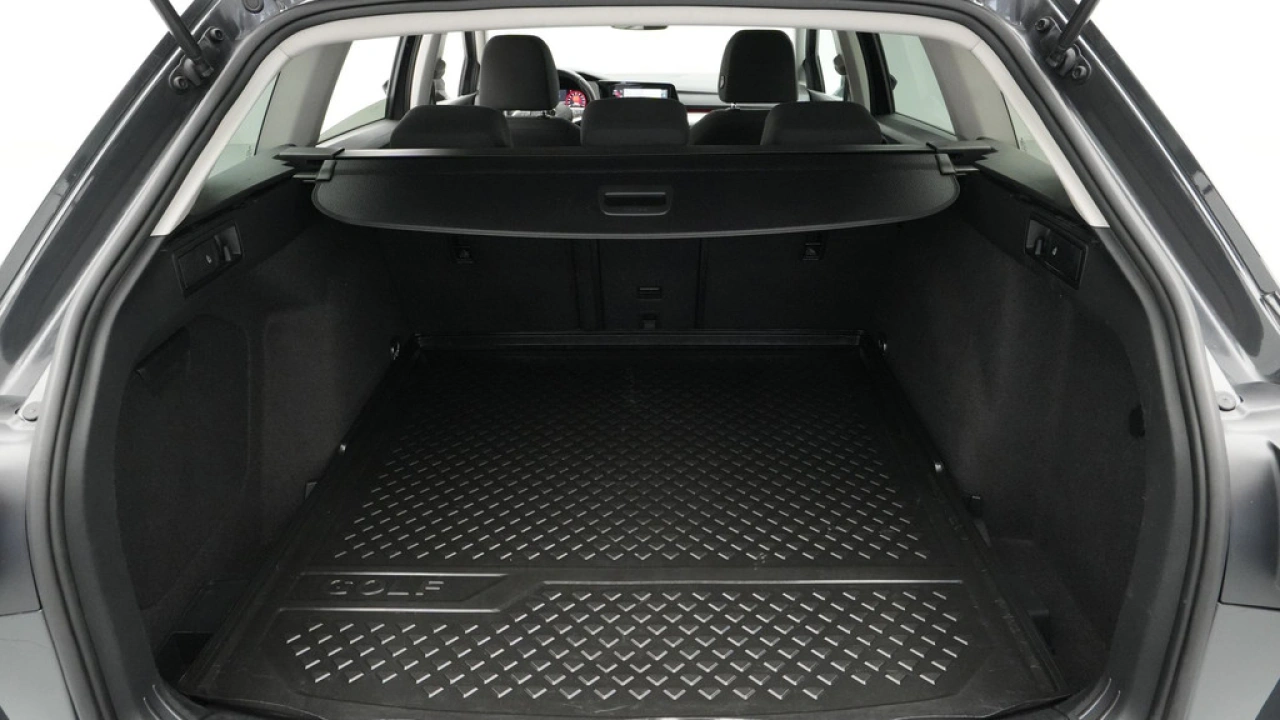 Volkswagen GOLF Variant 1.0 TSI Life Business