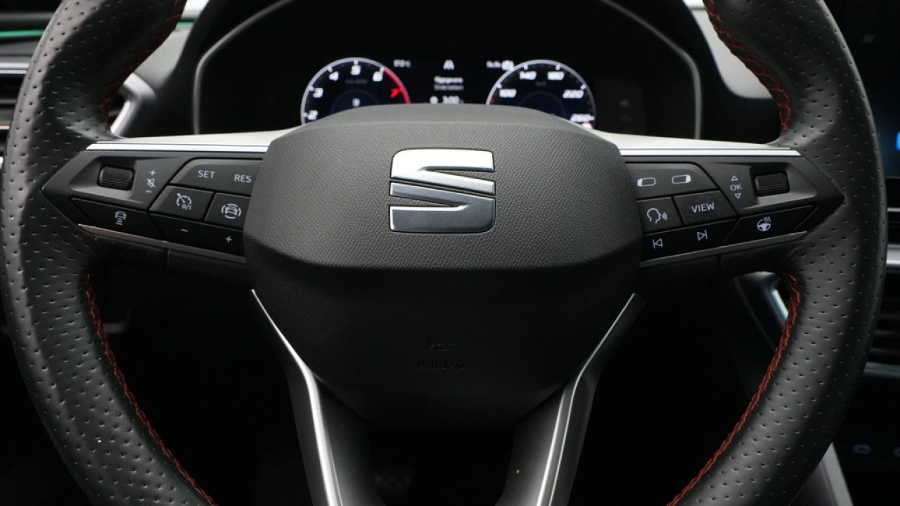 SEAT Leon Sportstourer 1.5 TSI FR Launch Edition