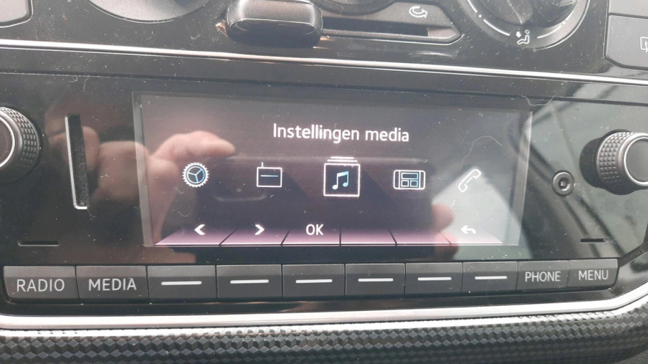 Volkswagen up! 1.0 Airco | Smartphone integratie | Lane Assist | DAB |