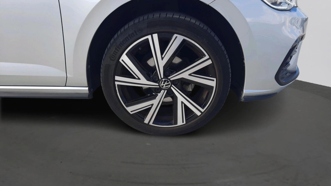 Volkswagen Polo 1.0 TSI R-Line | Navigatie | Leer | Camera | 17