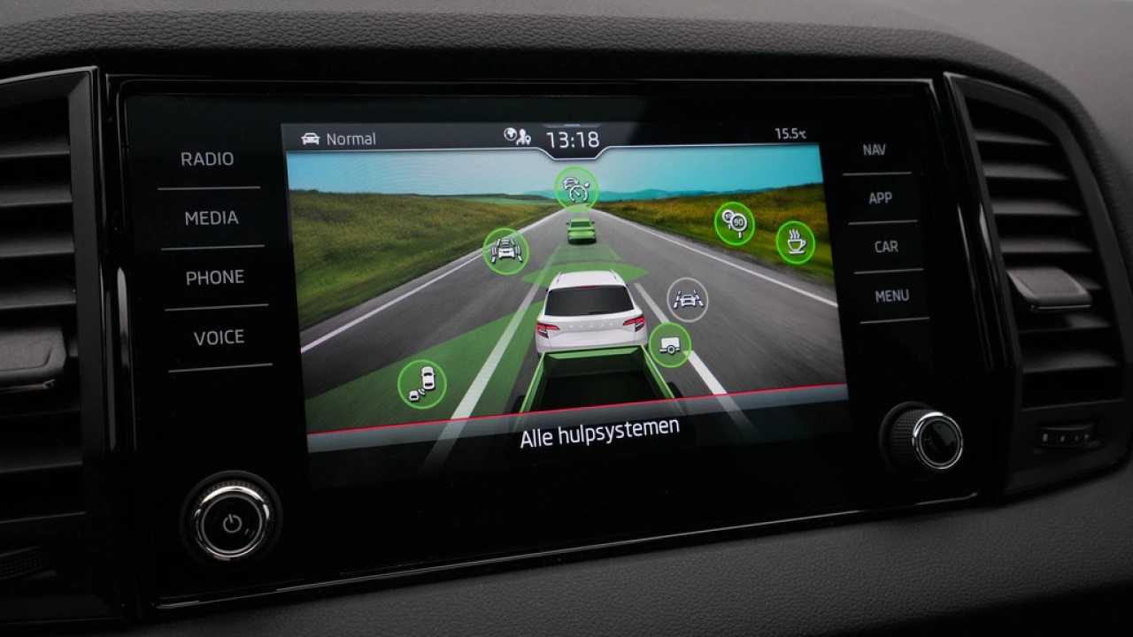 Škoda Karoq 1.5 TSI 150pk DSG Sportline Business