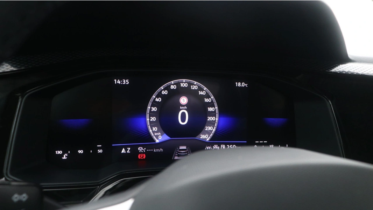 Volkswagen Taigo 1.0 TSI 95pk Oranje Edition Navigatie Camera