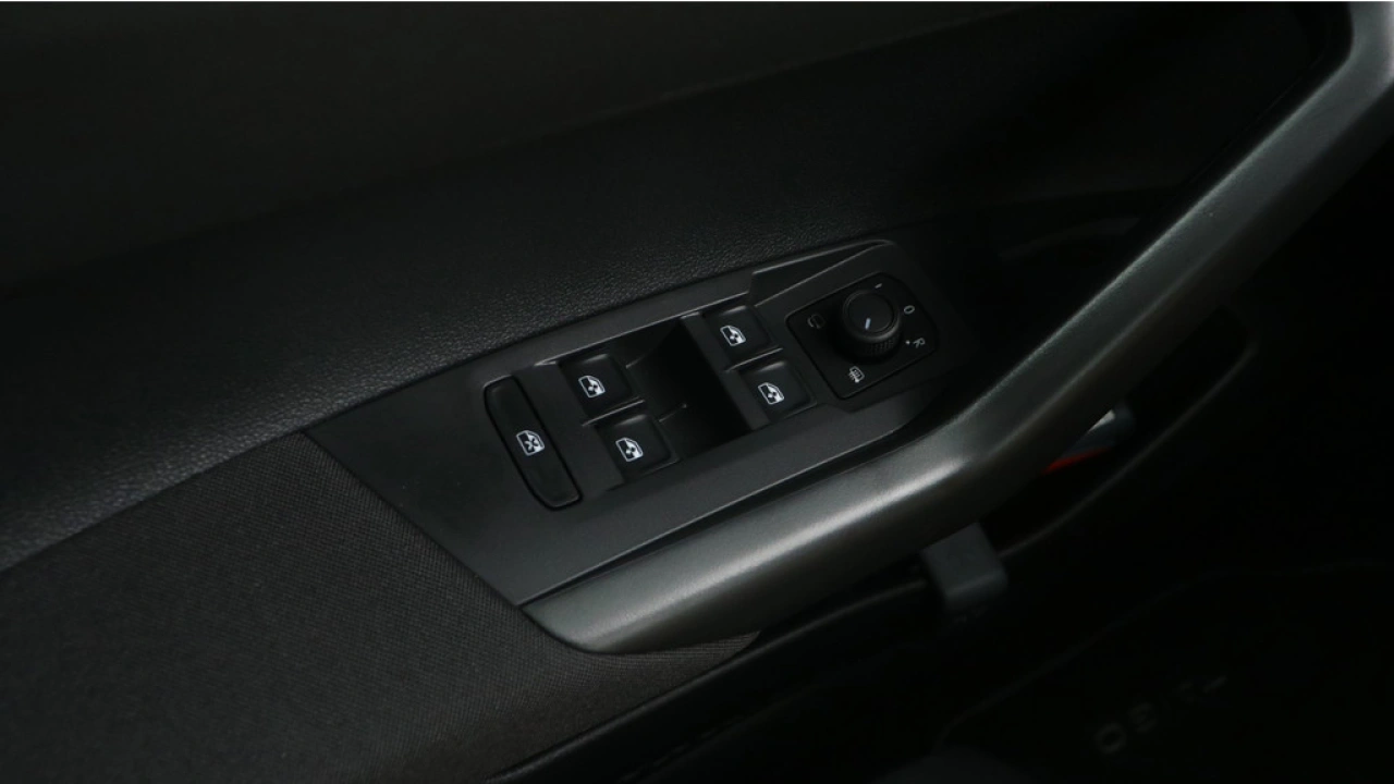 Volkswagen Taigo 1.0 TSI 95pk Oranje Edition Navigatie Camera