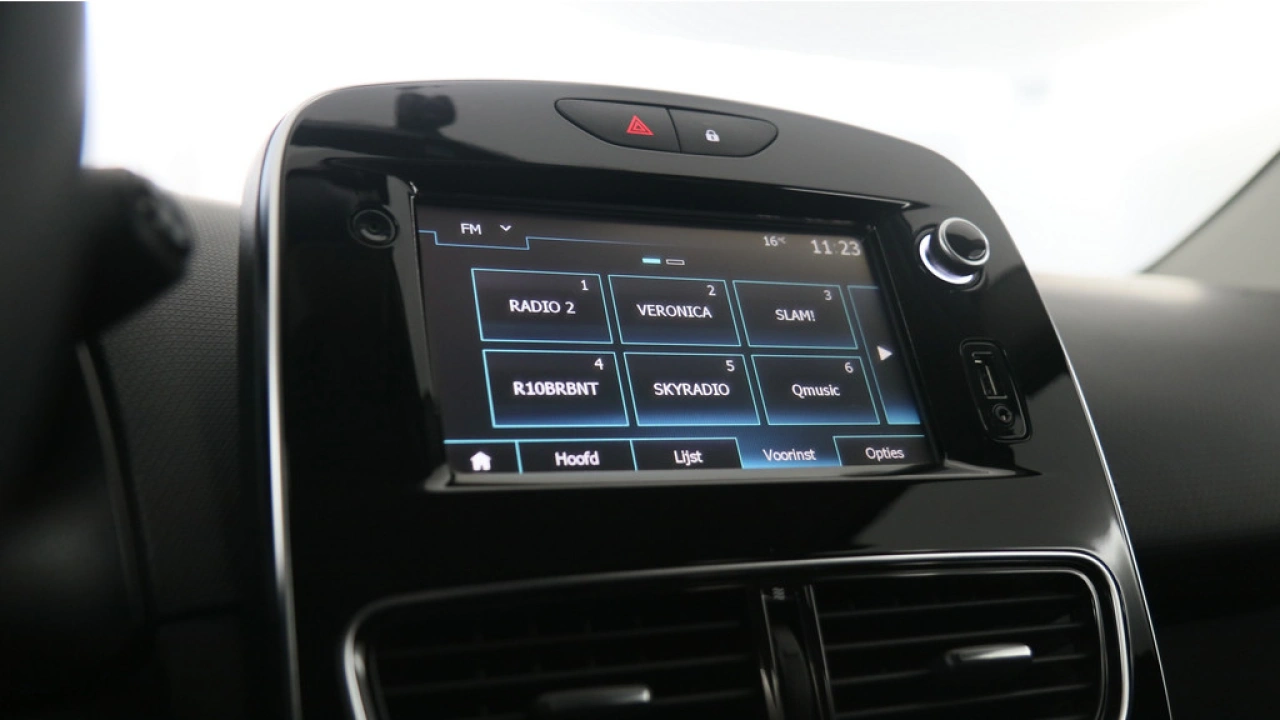 Renault Clio Estate 0.9 TCe 90pk Limited Business