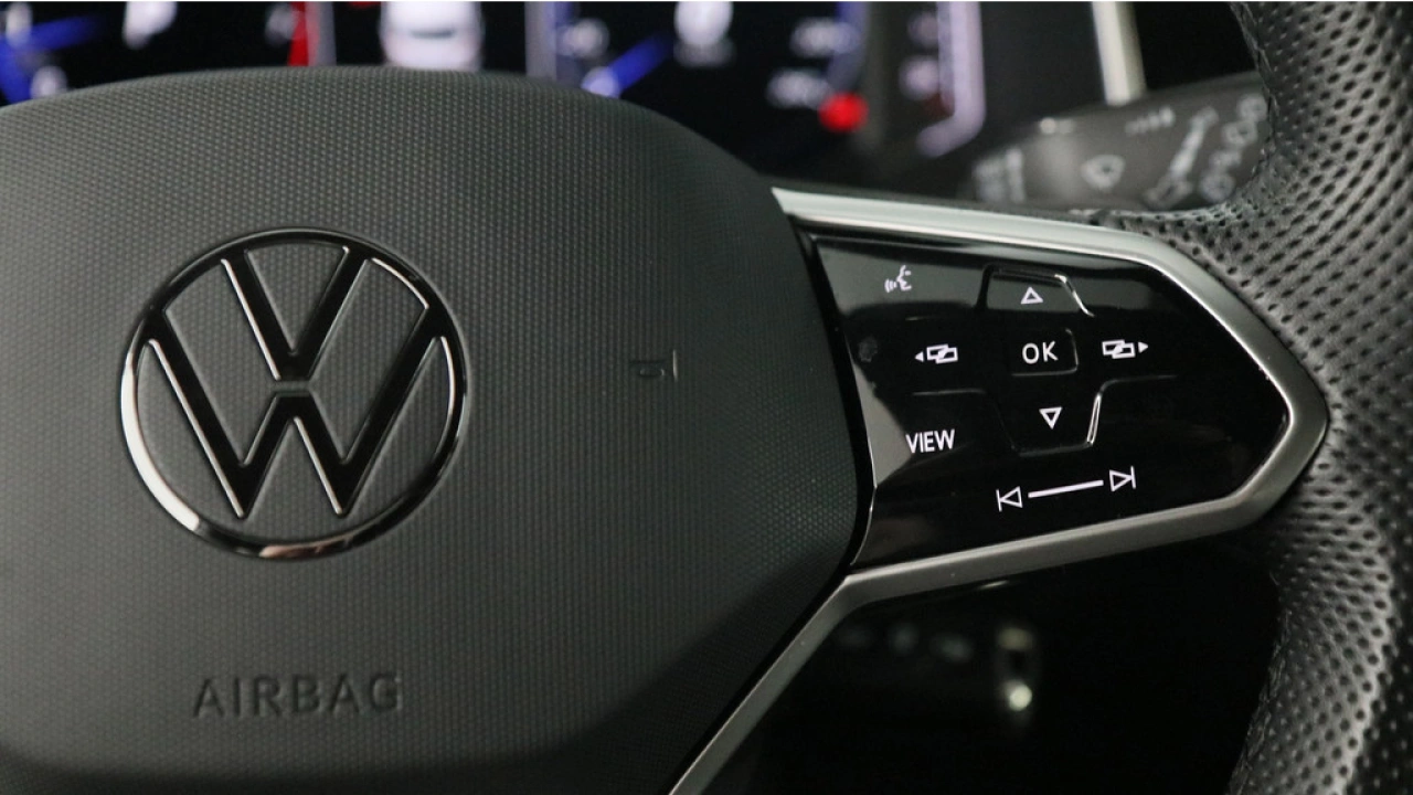 Volkswagen T-Roc 1.5 TSI 150pk DSG R-Line Navigatie Camera