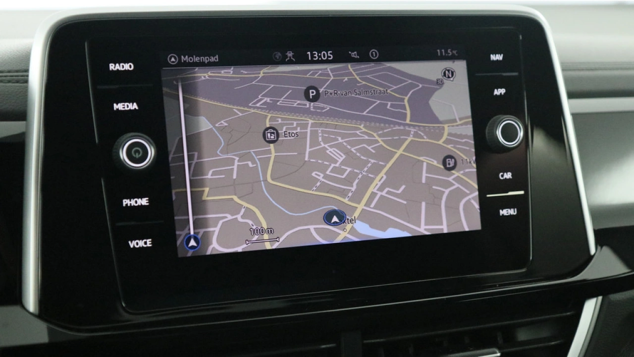 Volkswagen T-Roc 1.5 TSI 150pk DSG R-Line Navigatie Camera
