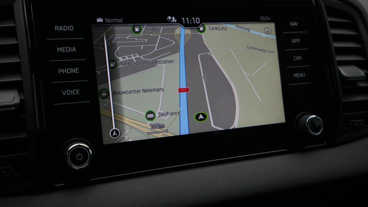 Škoda Karoq 1.5 TSI 150pk DSG Sportline Business