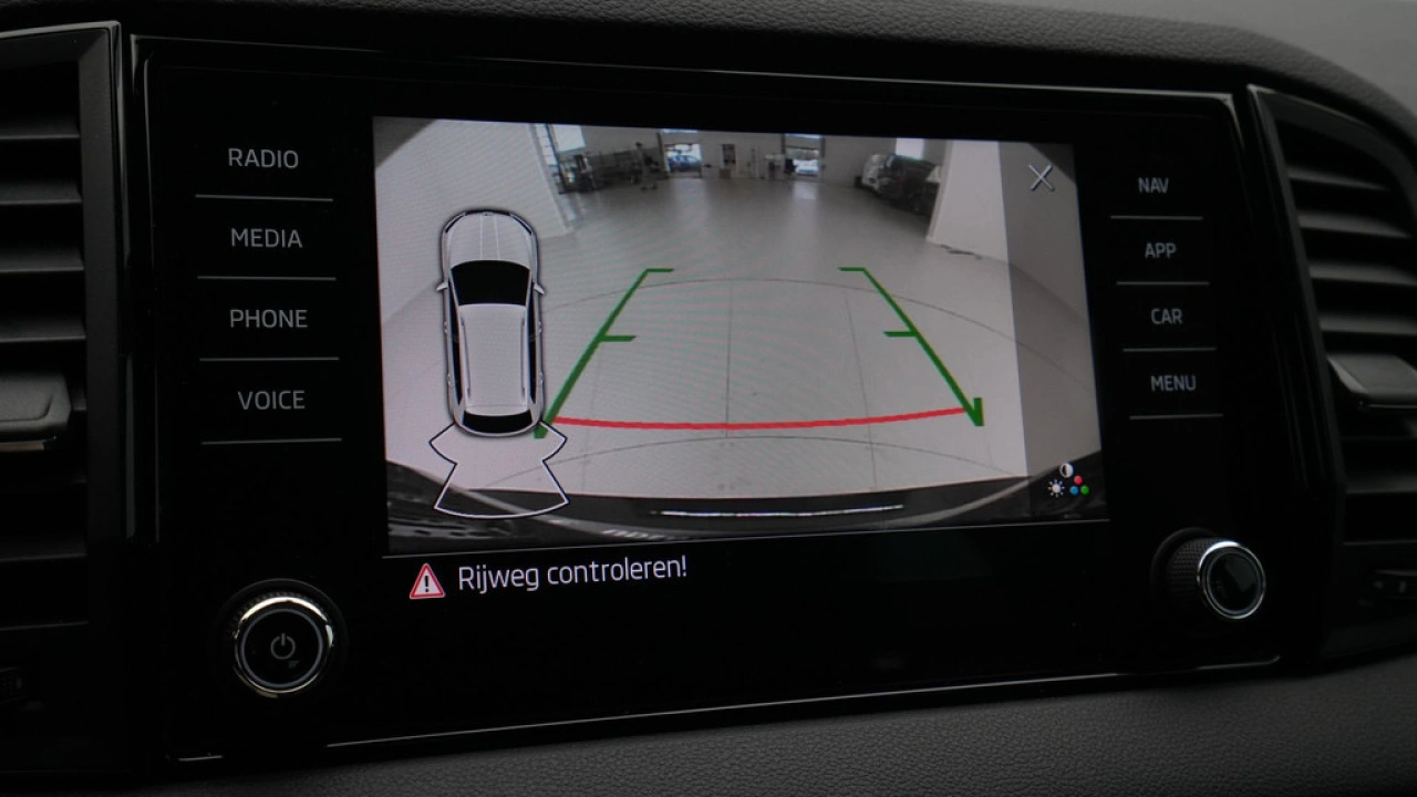 Škoda Karoq 1.5 TSI 150pk DSG Sportline Business